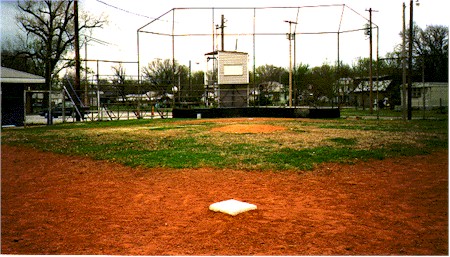 Mutt Mantle Field